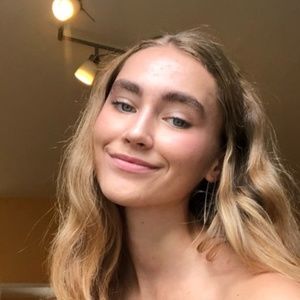 Meet your Posher, Alicia